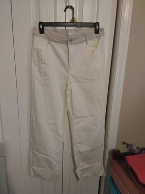 Timeless White Women's Straight-Leg Jeans